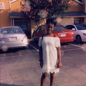 Meet your Posher, Eniola